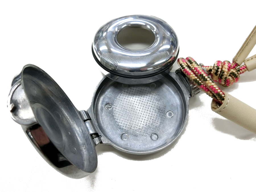 Vivienne Westwoodの携帯灰皿が入荷しました【千葉みつわ台店】｜2018