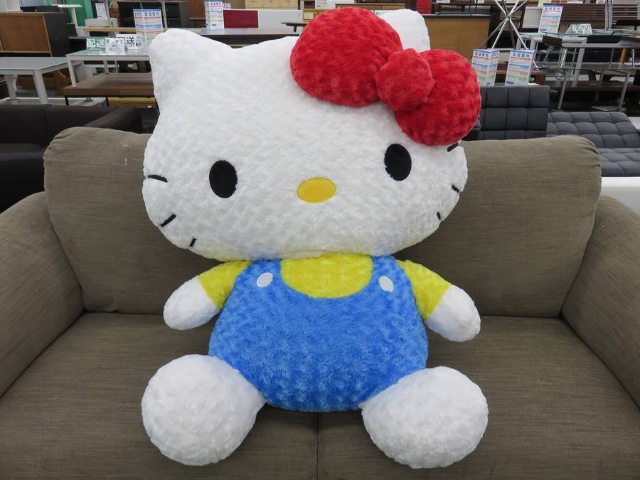 超、巨大！特大キティちゃん入荷！（草加店）｜2016年06月20日