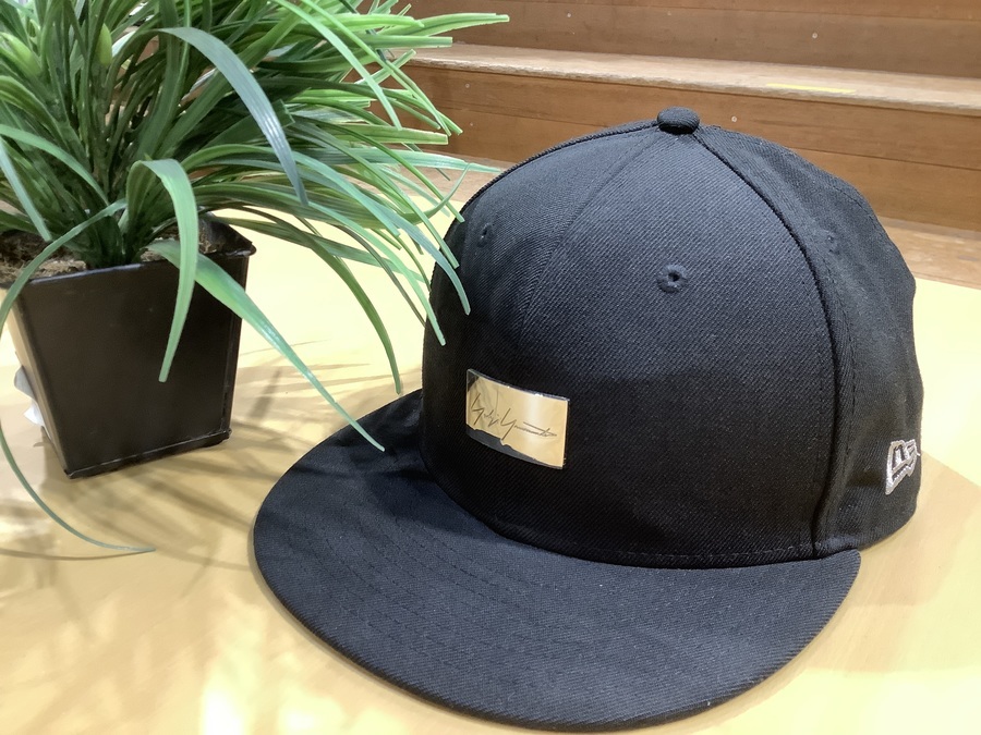 Yohji Yamamoto × New Era メタルプレート ウール cap