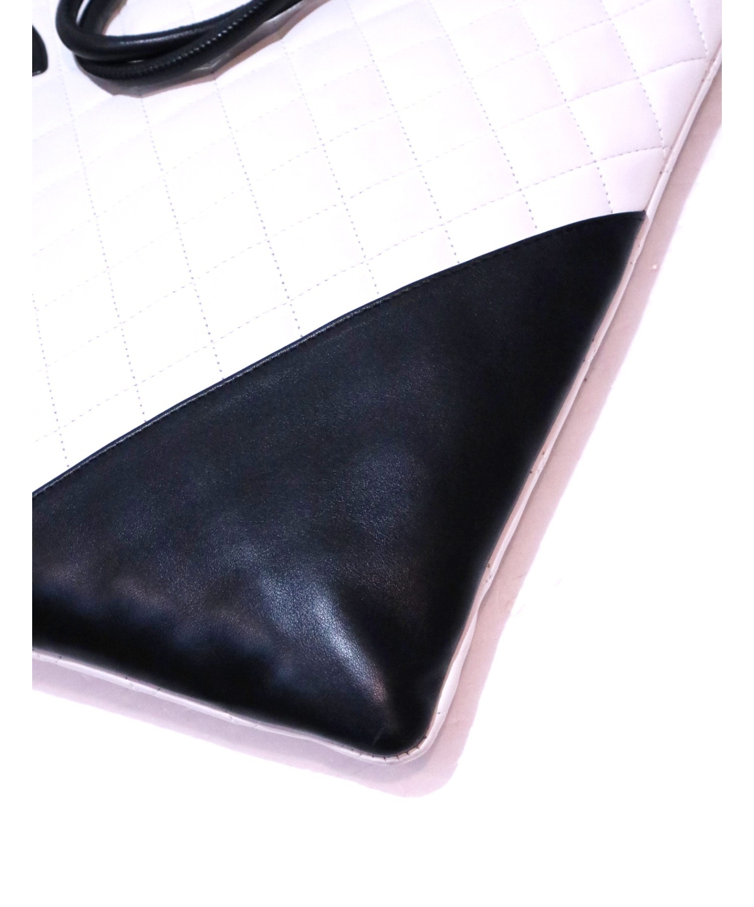 中古・古着通販】CHANEL (シャネル) キルティングバッグ ホワイト