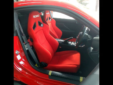 TOYOTA GR86 ZN8（2022年） に RECARO（レカロ） SR-7F KK100 RED