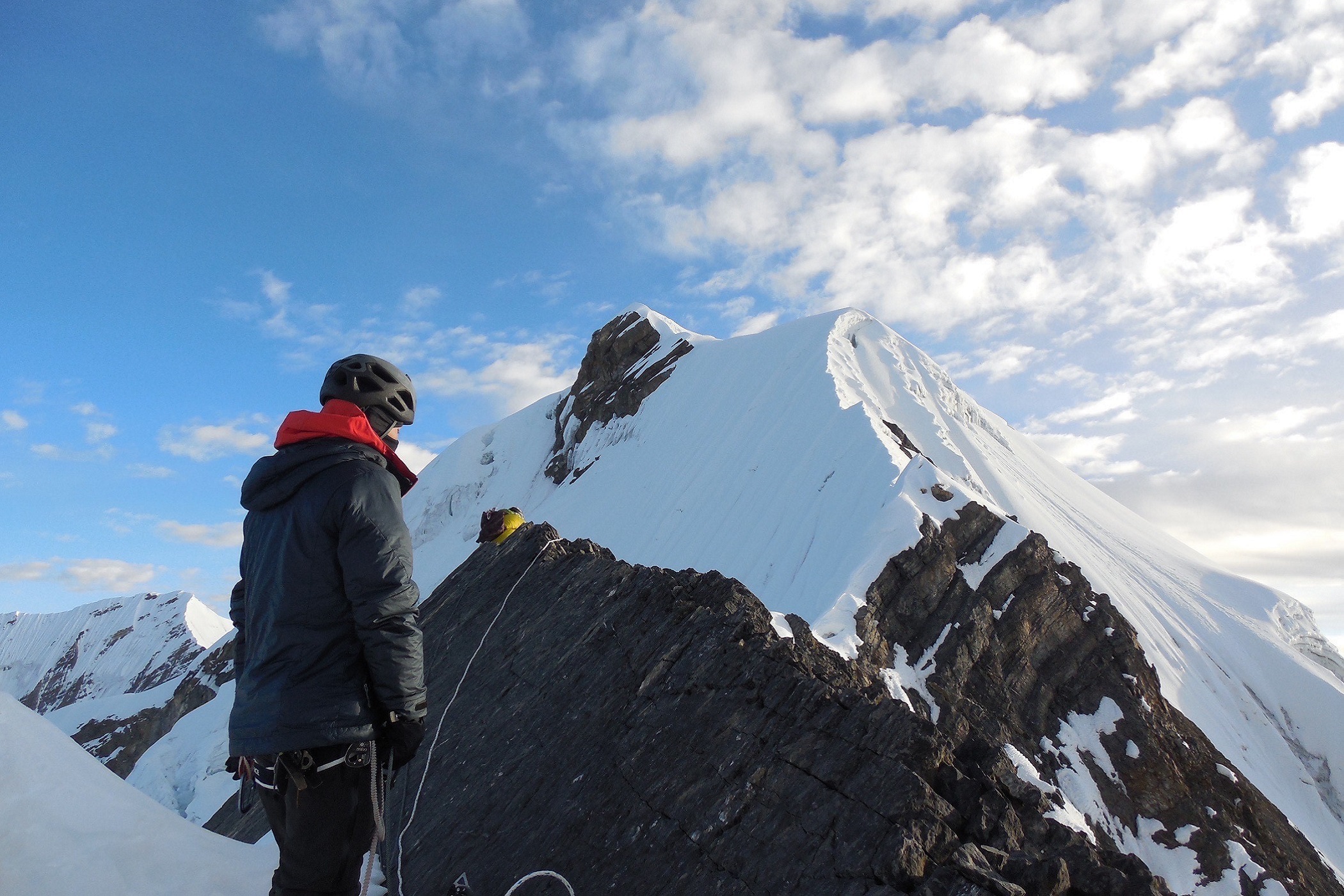 スキー山岳部・尾高さんがヒマラヤ未踏峰に初登頂！ | 東京大学