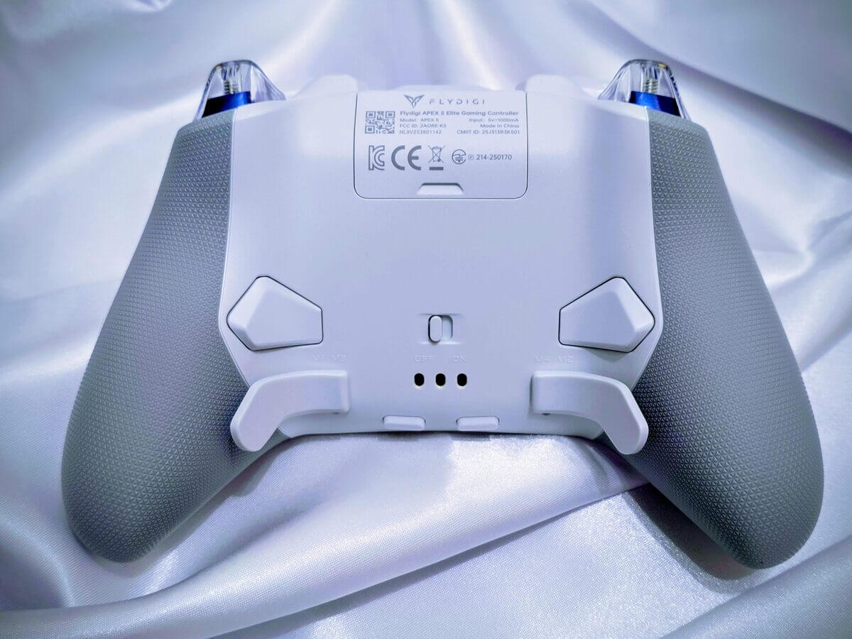 レビュー】Flydigi APEX 5 – 操作性が一気に変わる、気持ちよく使える