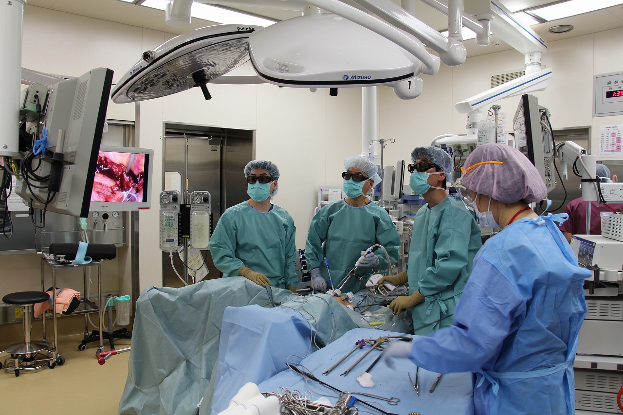 腹腔鏡下膀胱全摘除術 尿路変向（自然排尿型代用膀胱造設術、回腸導管