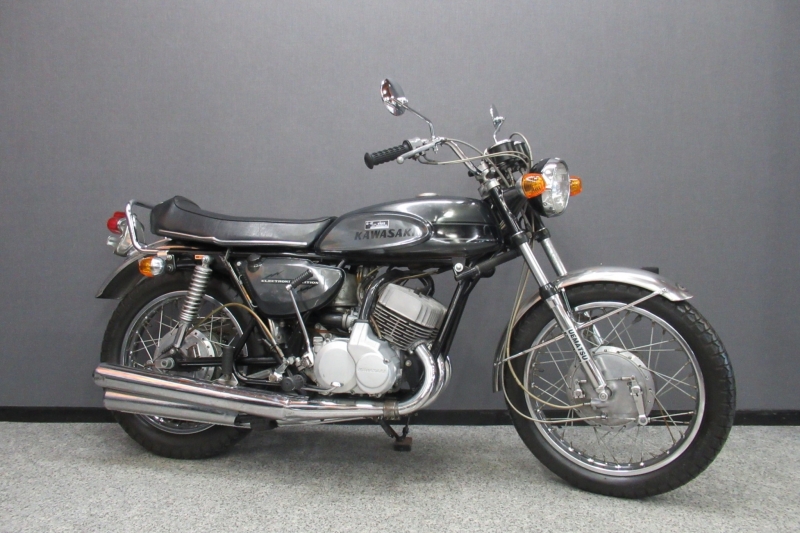 マッハ⁄500SS⁄H1B⁄H1C⁄H1⁄オイルタンク⁄カワサキ⁄純正