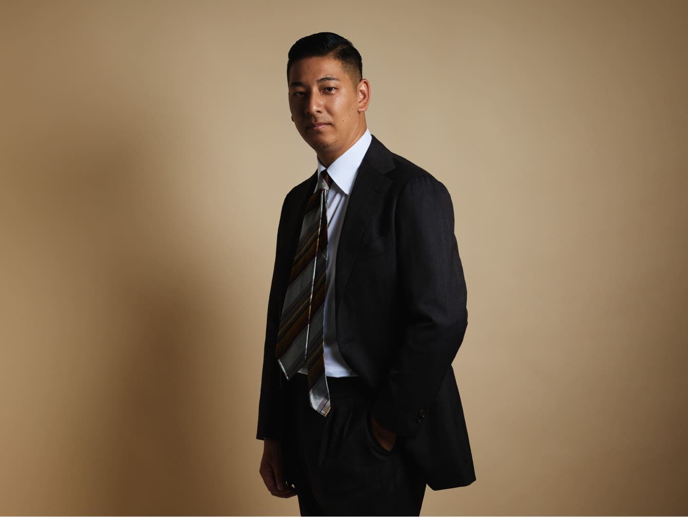 ユニバーサルランゲージメジャーズ ULMが実現する、伊・最高級生地で