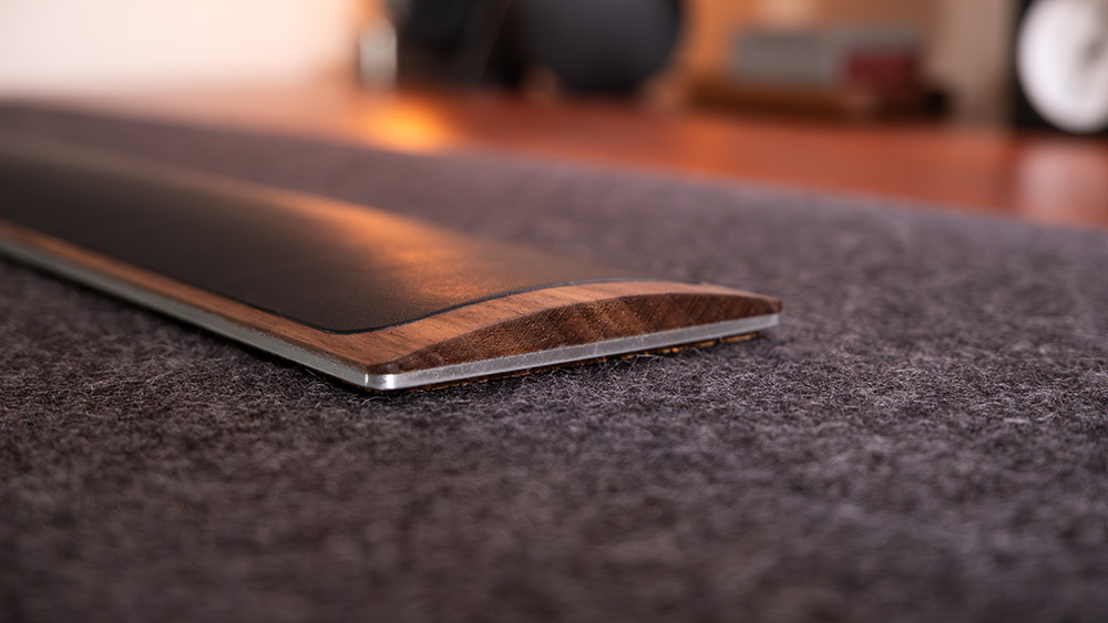 GROVEMADE Keyboard Wrist Restをレビュー｜モダンで美しいウッド