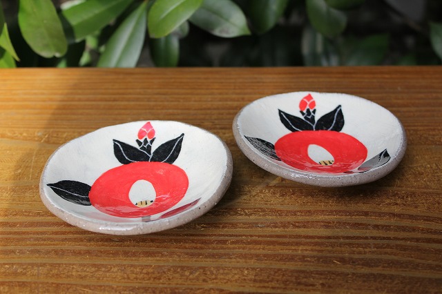 滋賀県信楽町で作陶されている信楽焼作家冨増彰良（陶房阿呍）さんの丸