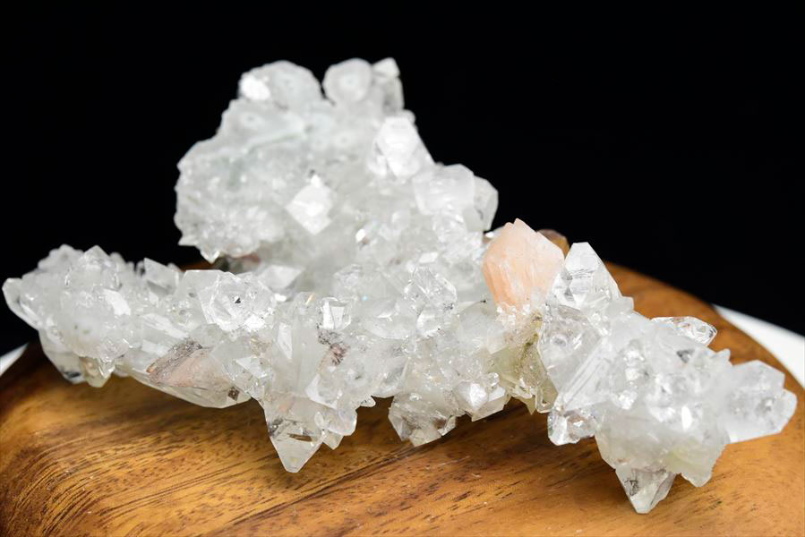 アポフィライト（魚眼石）原石｜約179.7g｜インド・プネー産（プーナ産