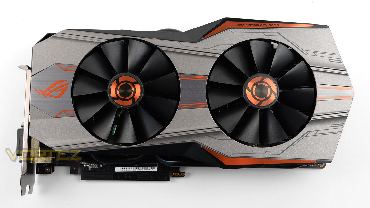 ASUS MATRIX GTX 980Ti PLATINUM Review - Closer Look (With Cooler)