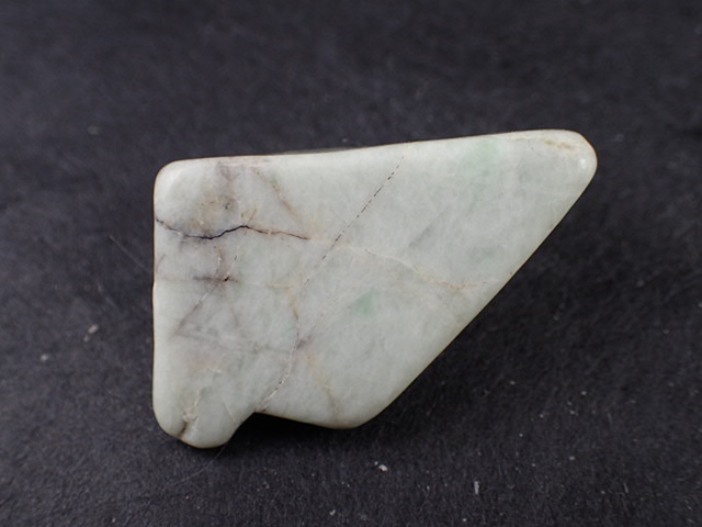 最高品質ヒスイ輝石(Jadeite) 新潟県糸魚川市青梅町 産 ｜石の販売専門