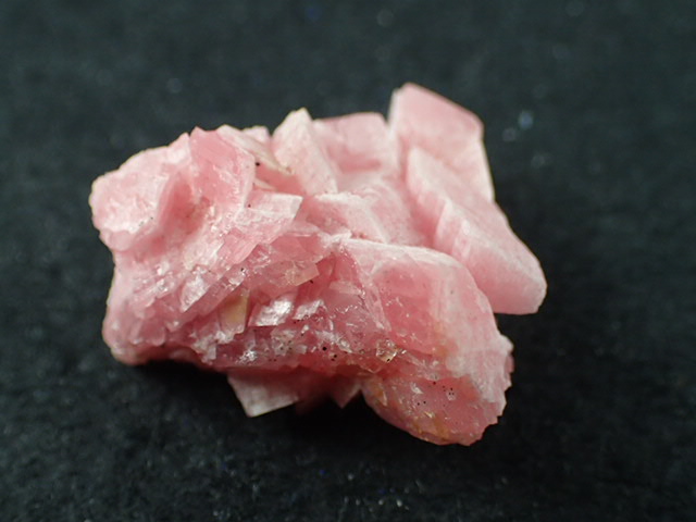 最高品質菱マンガン鉱 (Rhodochrosite) 北海道小平郡小平町稲倉石稲倉