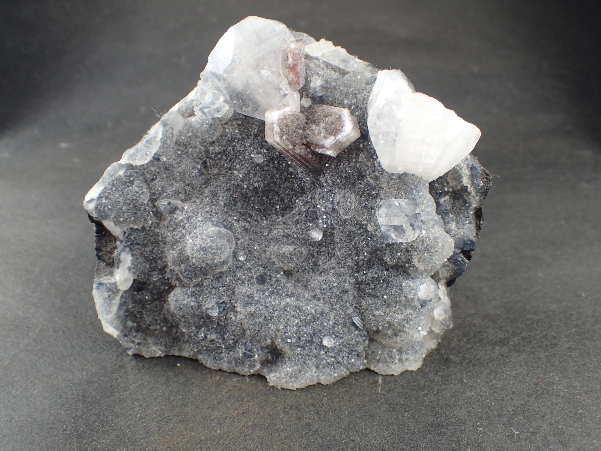 魚眼石（アポフィライト） ｜石の販売専門店【vec stone club】