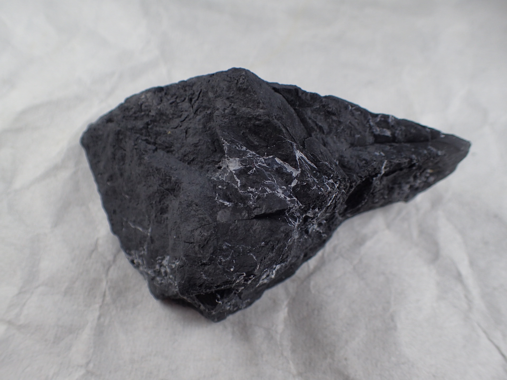 最高品質ブラックシリカ (Blackslica) 北海道上ノ国町 産 ｜石の販売