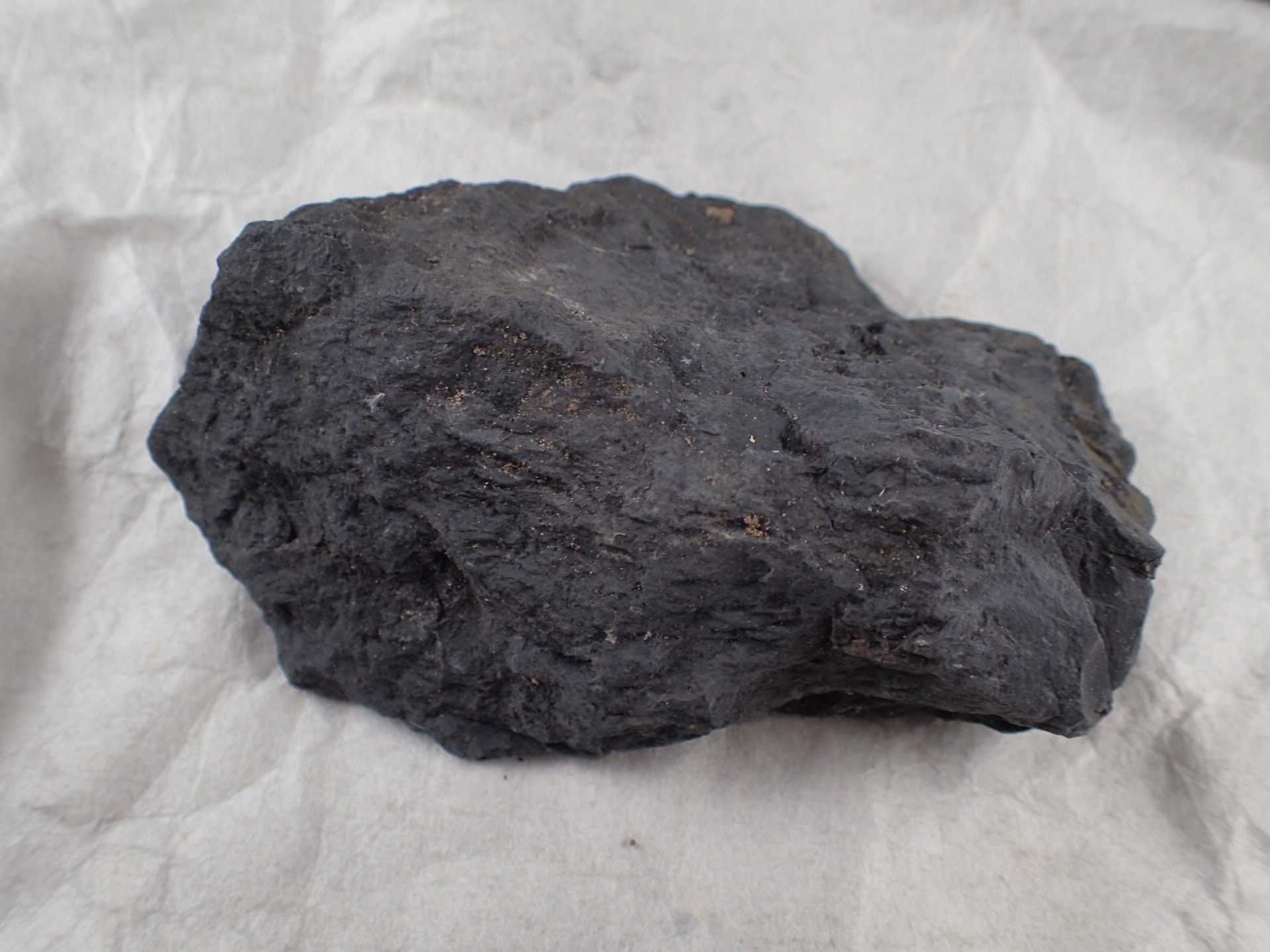 最高品質ブラックシリカ (Blackslica) 北海道上ノ国町 産 ｜石の販売