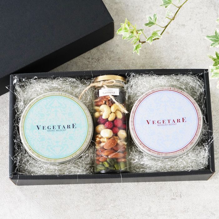 こだわり葡萄のセミドライ2缶＆素焼きナッツセット(化粧箱入り)