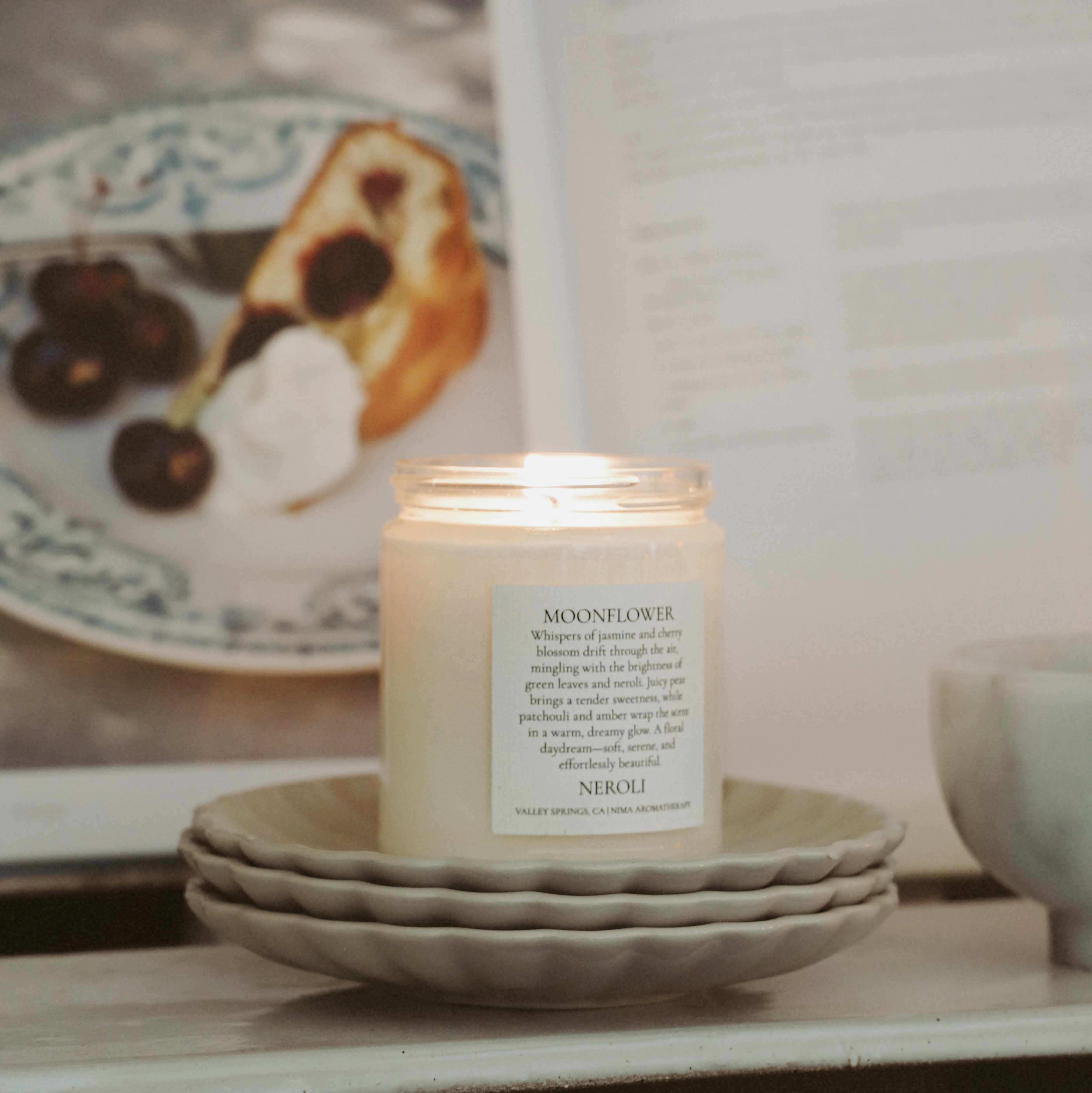 Moonflower Neroli Candle | Floral Scented Soy Candle | Vellabox