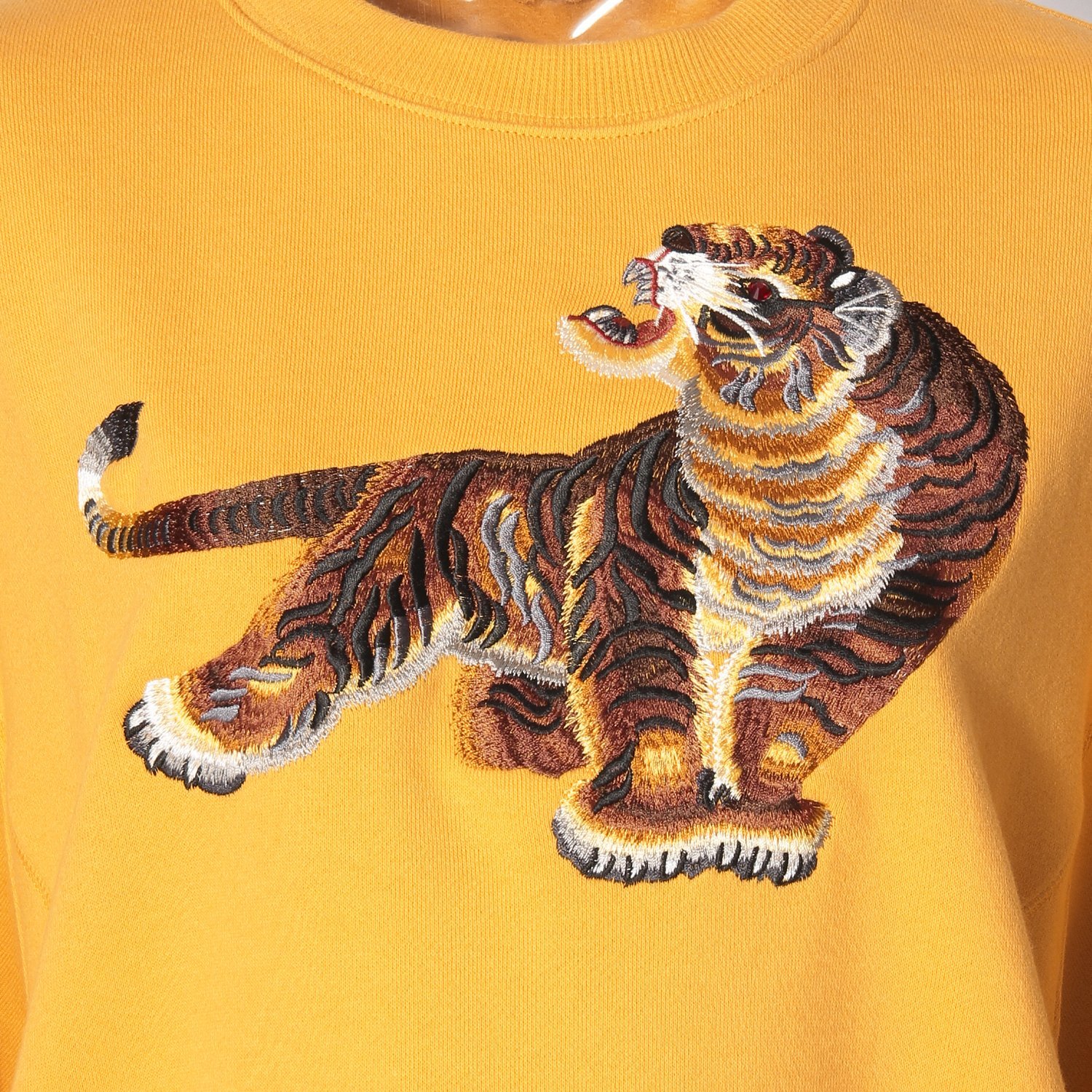 Tiger embroidery sweat shirt トレーナー｜VIVIENNE TAM