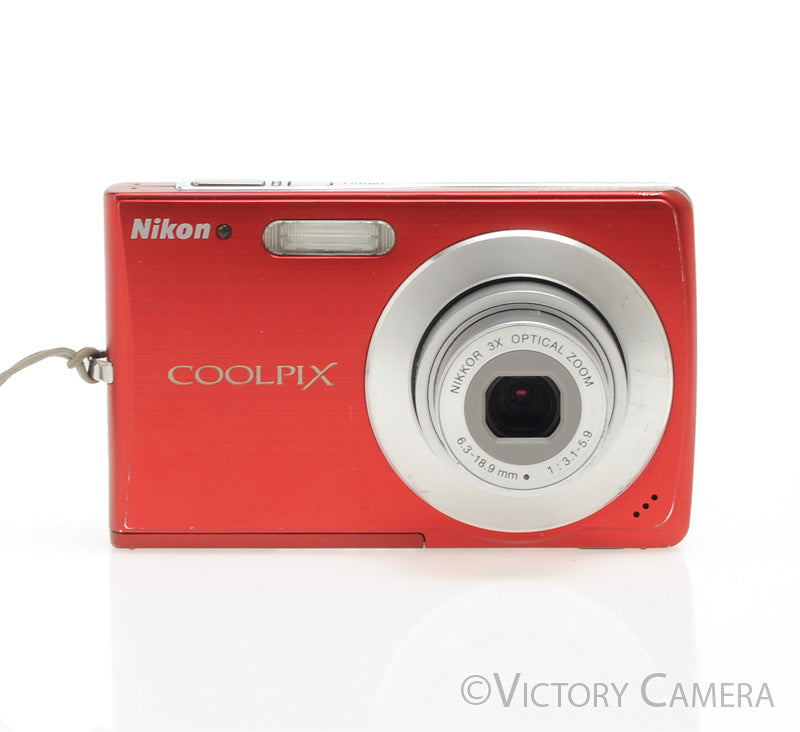Nikon CoolPix S200 Red 7.1MP Digital Point & Shoot Camera [EXC]