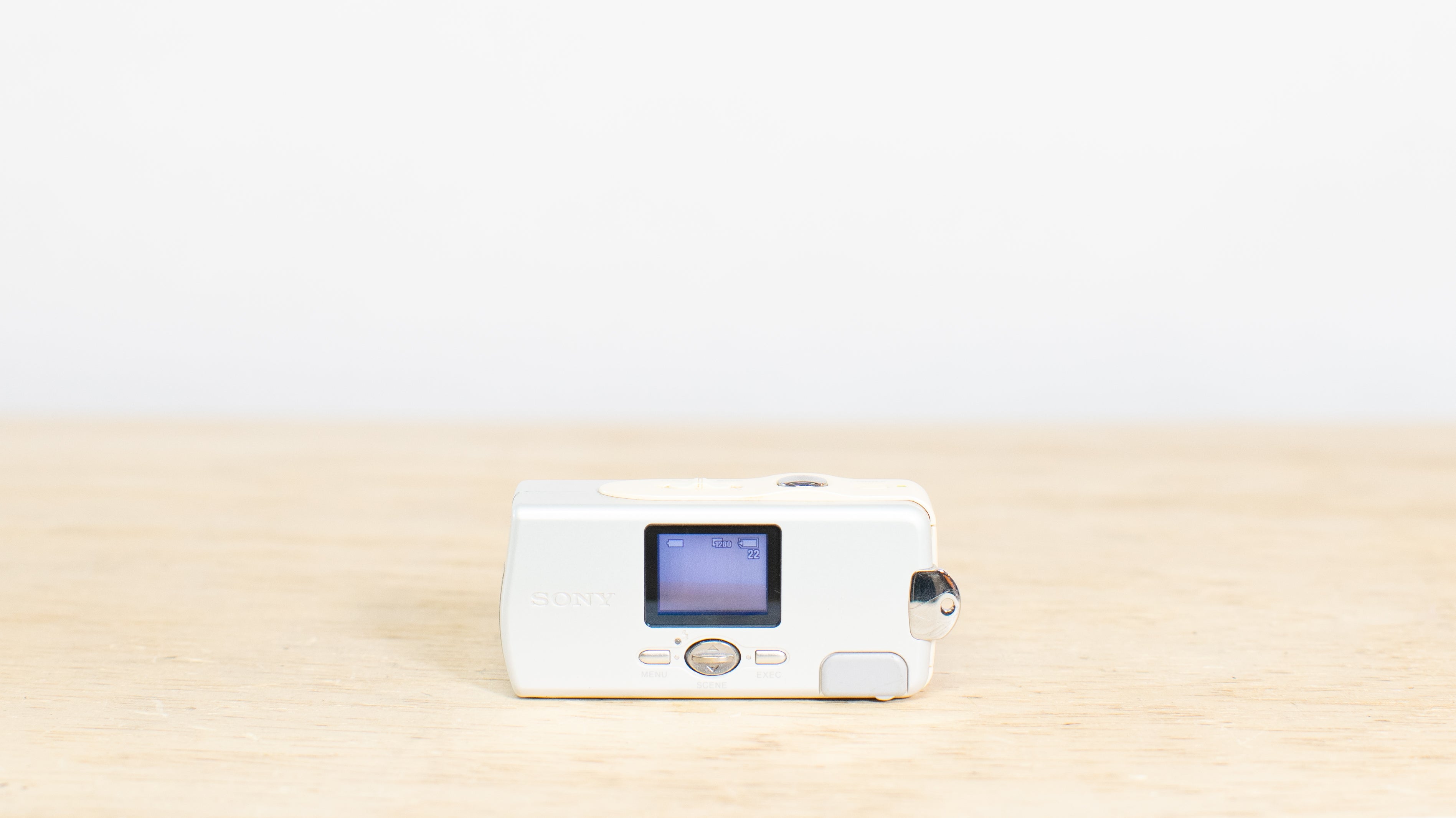Sony Cyber-Shot U DSC-U10 Miniature Digital Camera – Viejita Vintage
