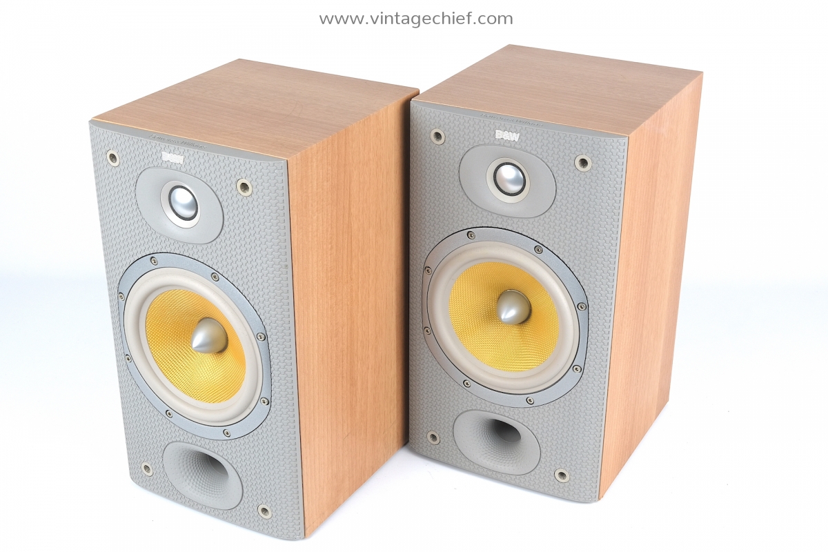 Bowers & Wilkins DM601 S3 Speakers + Speaker Grills | Oak Finish