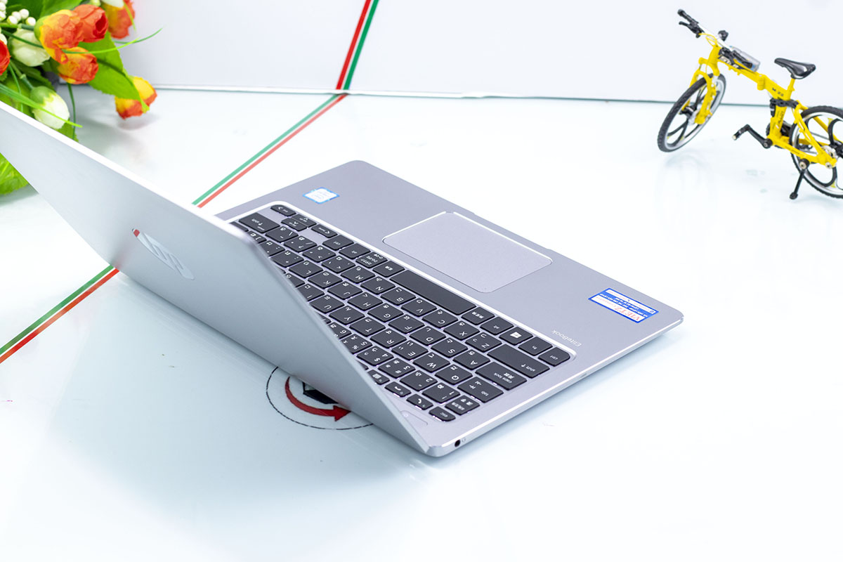 HP Folio G1 Core M3 Ram 8GB SSD 256BGB 12.5''FHD