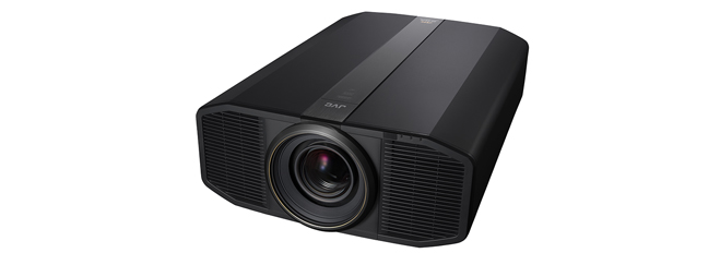 新開発の世界最小0.69型ネイティブ4K「D-ILA」デバイスを搭載した新