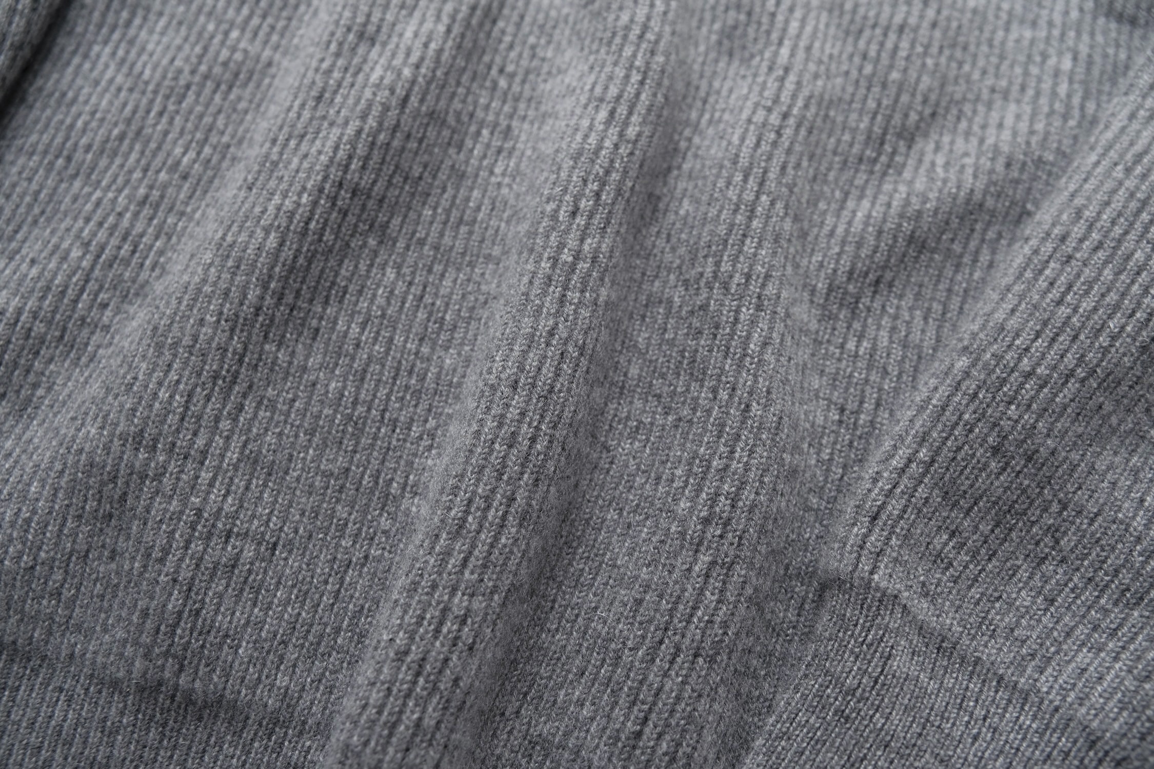 INNOCENT CASHMERE RIB CREW NECK - WUNDER