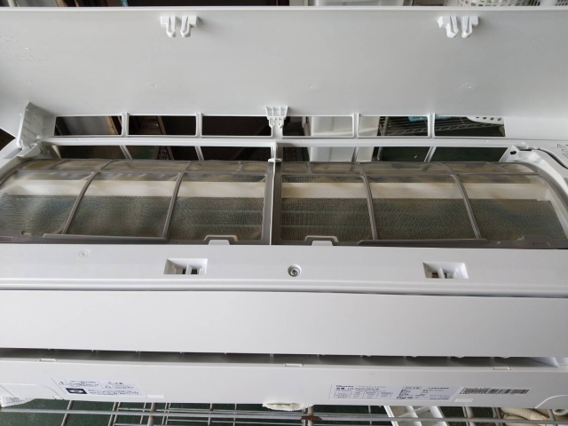 ハイセンスエアコン分解清掃【HA-S40C2】｜リサイクル家電記事