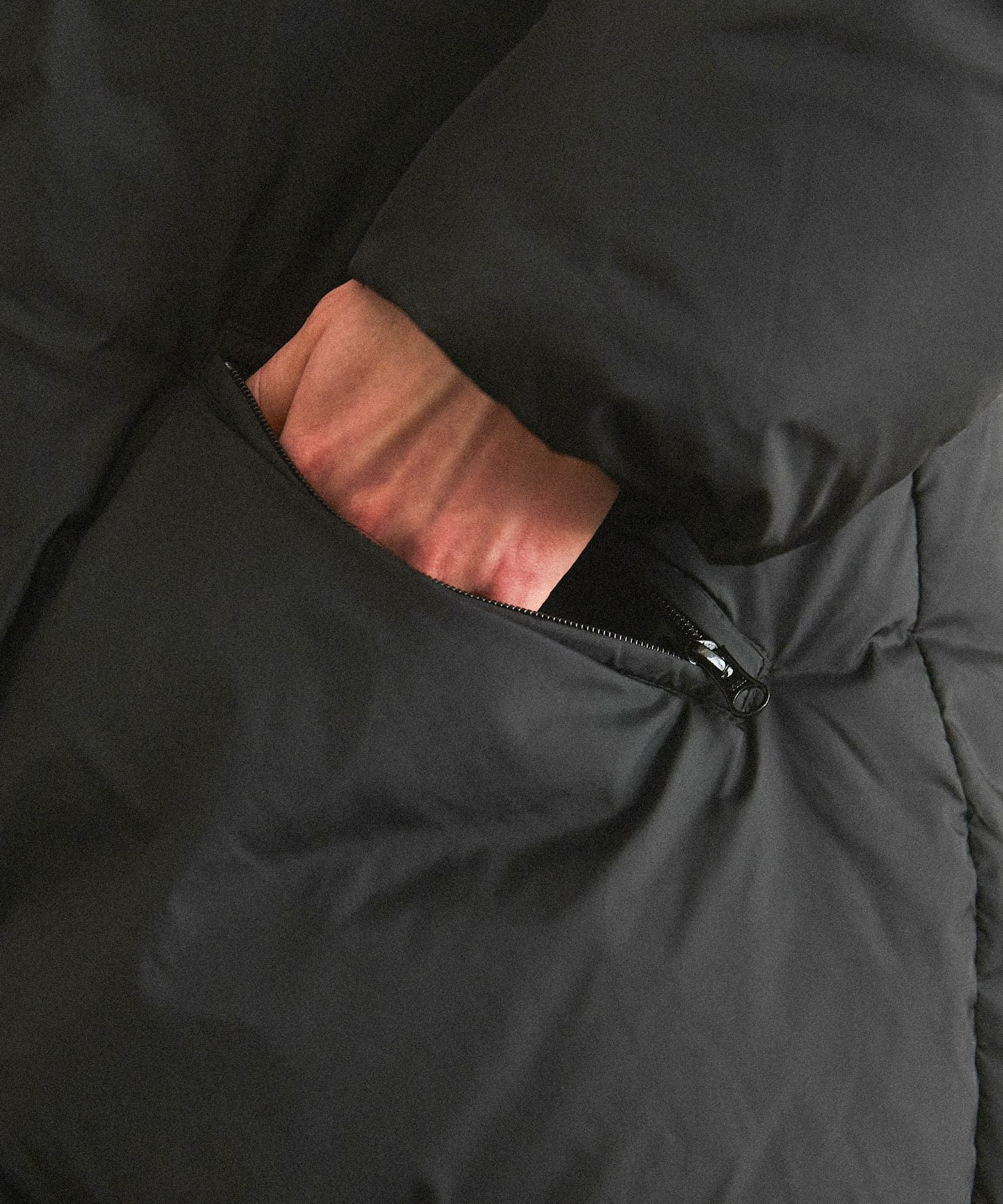 OPENING ACT] LIMONTAナイロン600フィルパワーダウンハイネックダウン