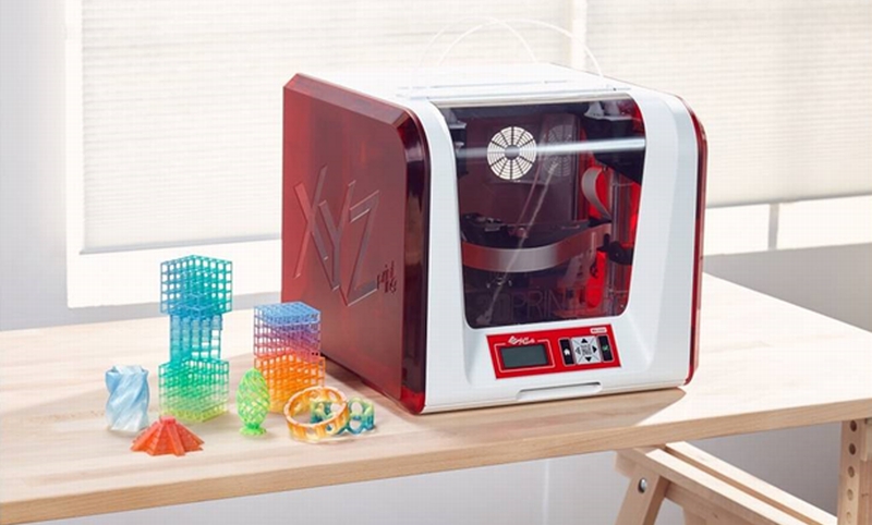 XYZプリンティング、グラデーション出力が可能な3Dプリンター「ダ