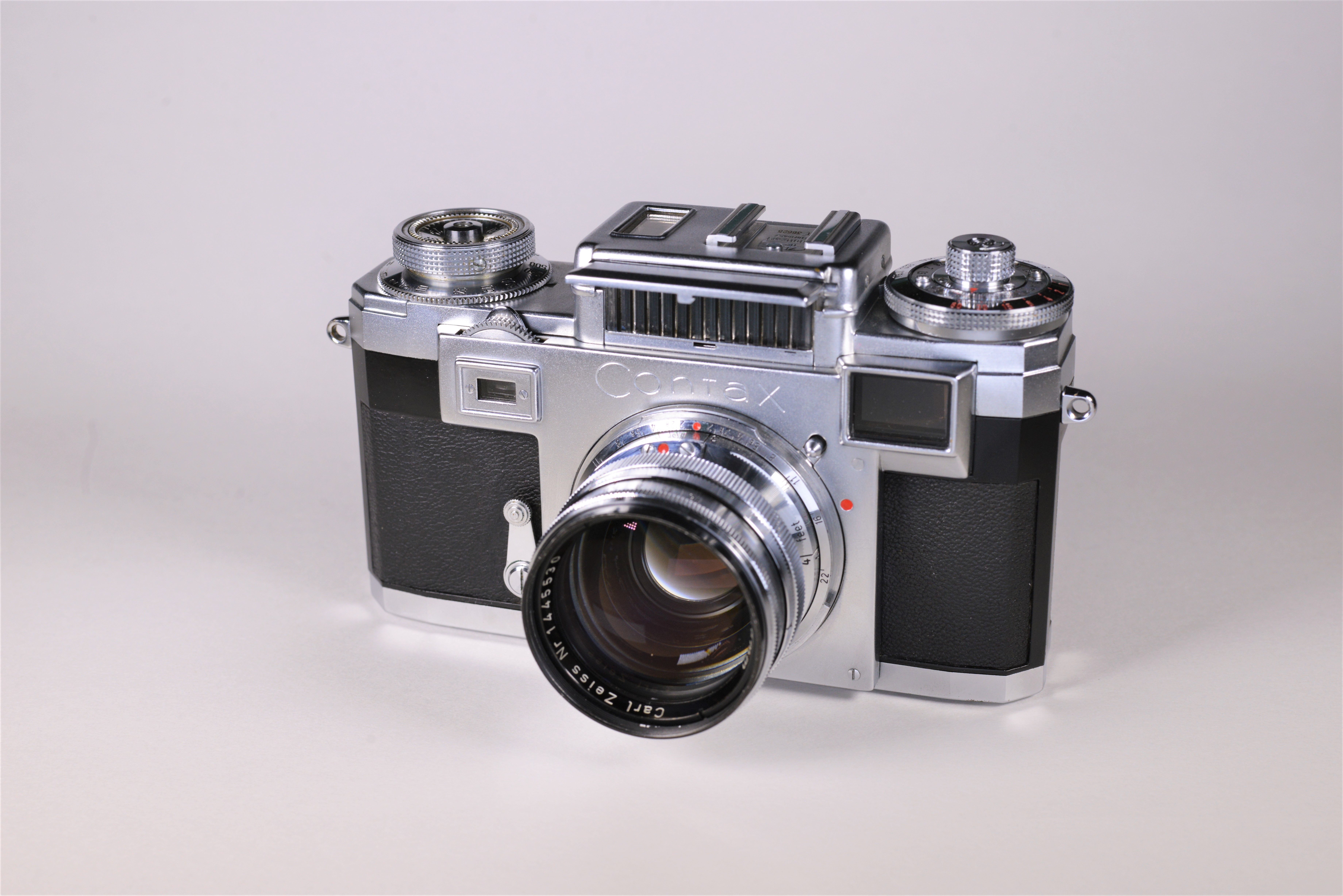 Zeiss Ikon Contax IIIa | Chasing Classic Cameras with Chris