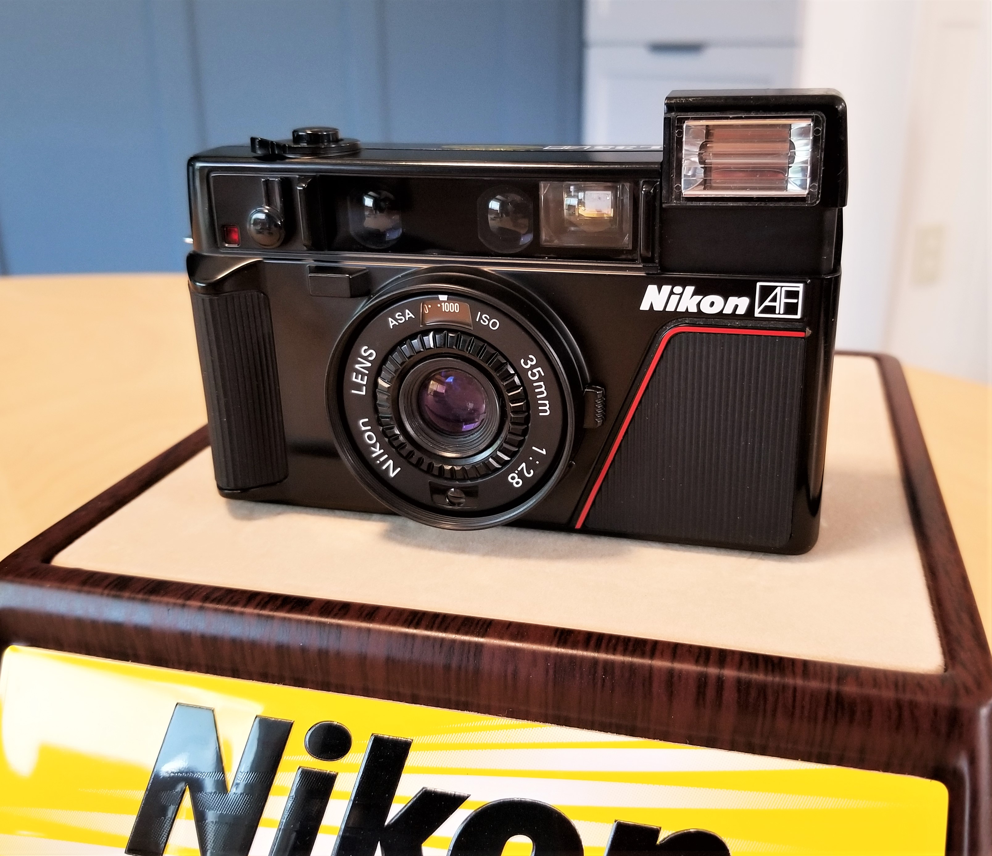 Nikon L35AF 35mm Camera | Chasing Classic Cameras with Chris