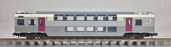 215系 1次形「湘南ライナー」が入線いたしました。 マイクロエース