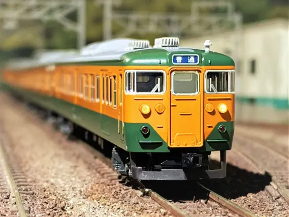 113系湘南色が入線しました。KATO 10-1586 10-1587 | NGaugeJP - 横濱