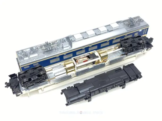 581系 (スリットタイフォン) が入線しました。 KATO 10-1717