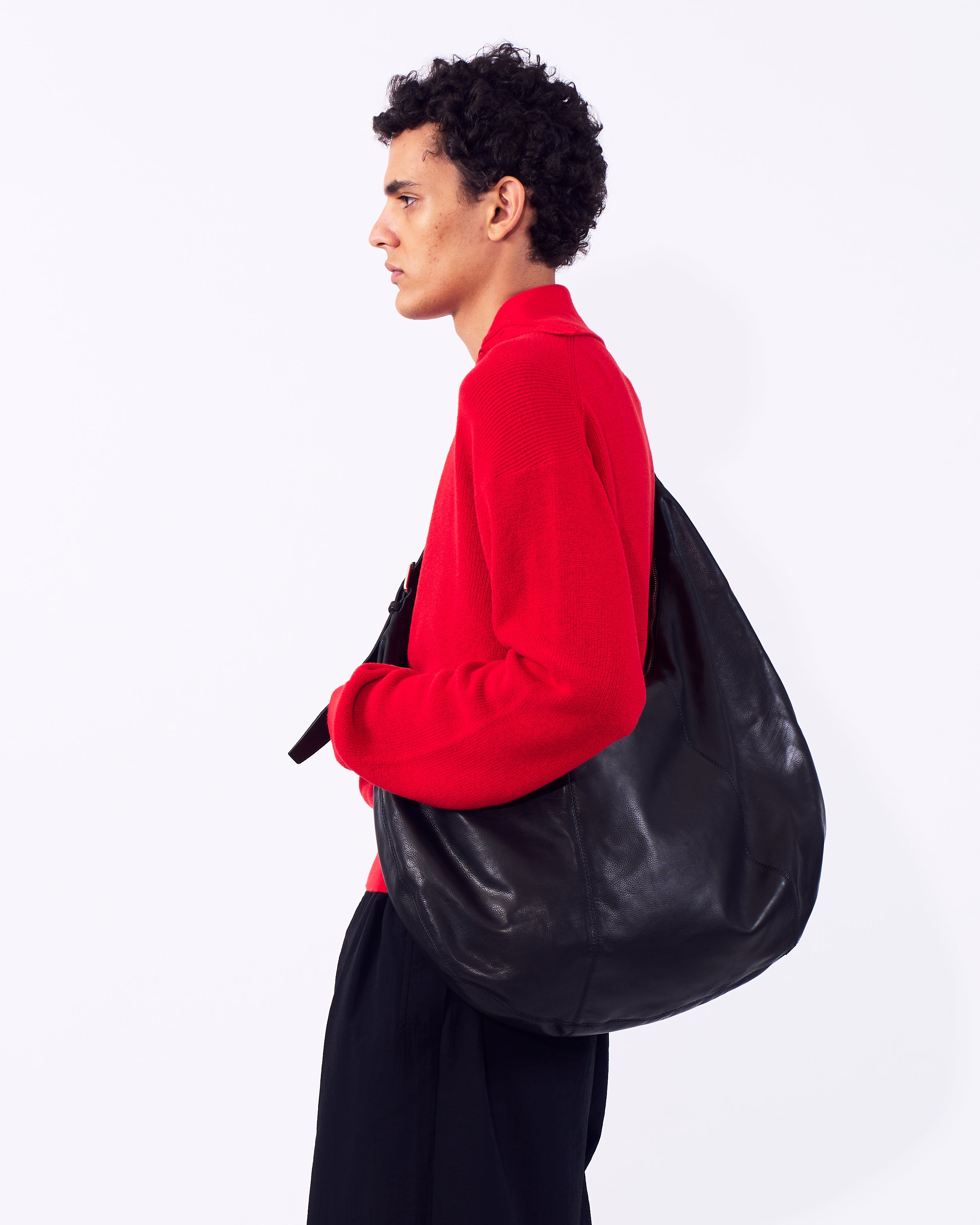 Carf Leather Circle Bag | YOKE Official Website