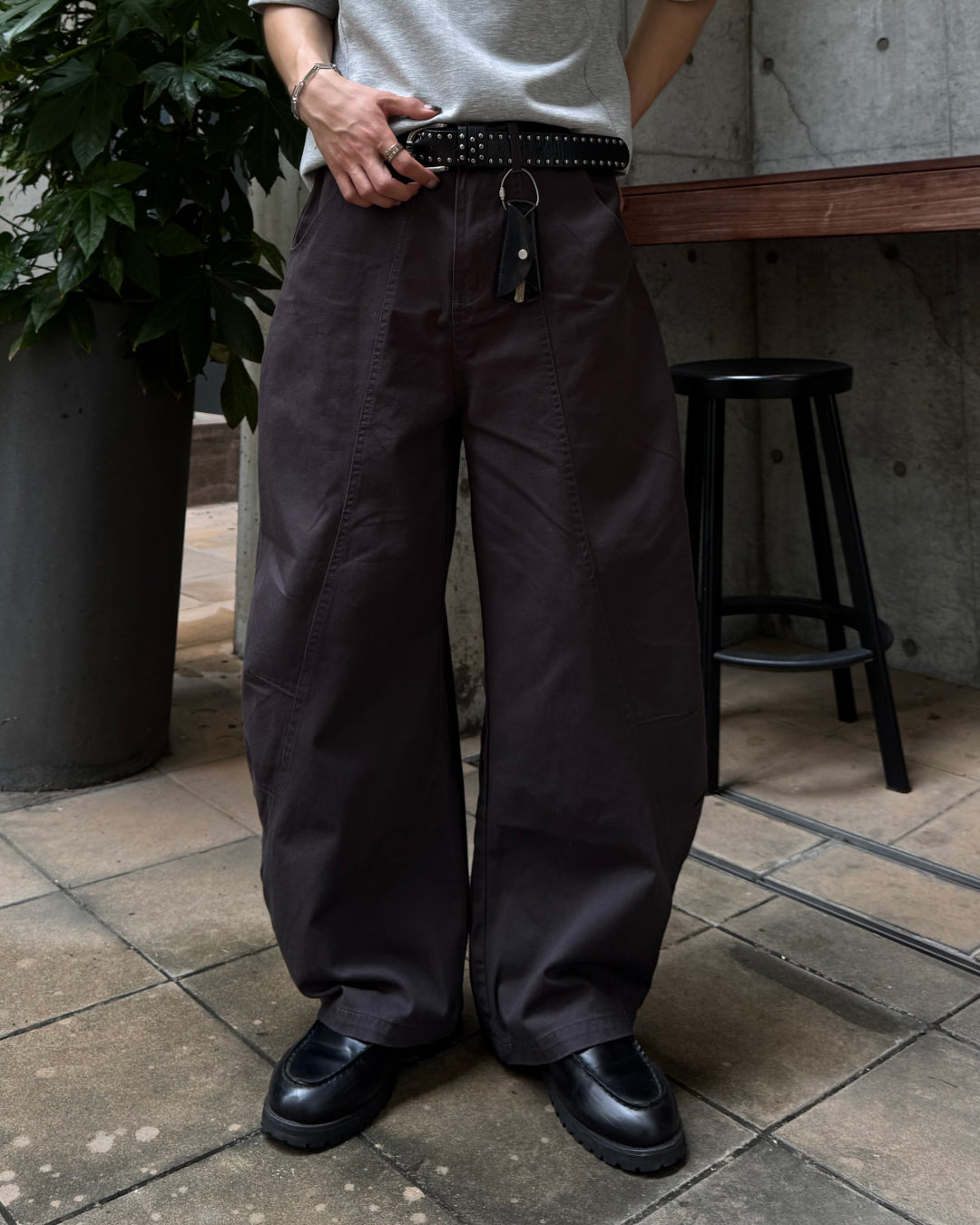 カーブチノパンツ TO1273 – YOLO（ヨロ）｜ファッション通販