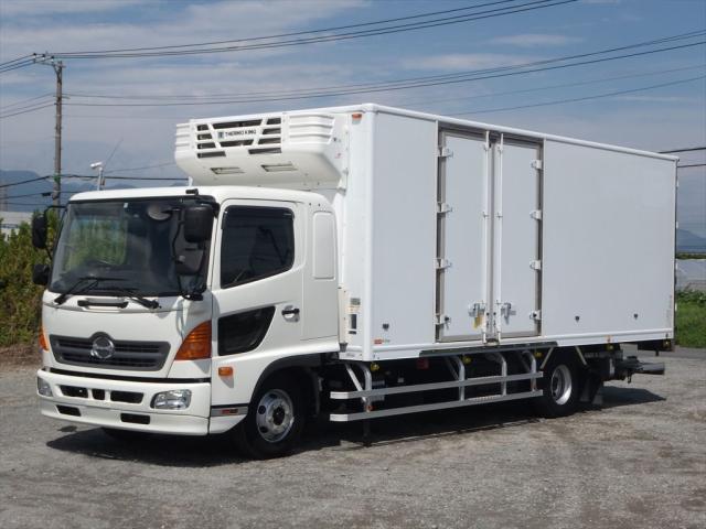 日野レンジャー 中型冷蔵冷凍車 - 4tワイド☆格納ゲート・リア