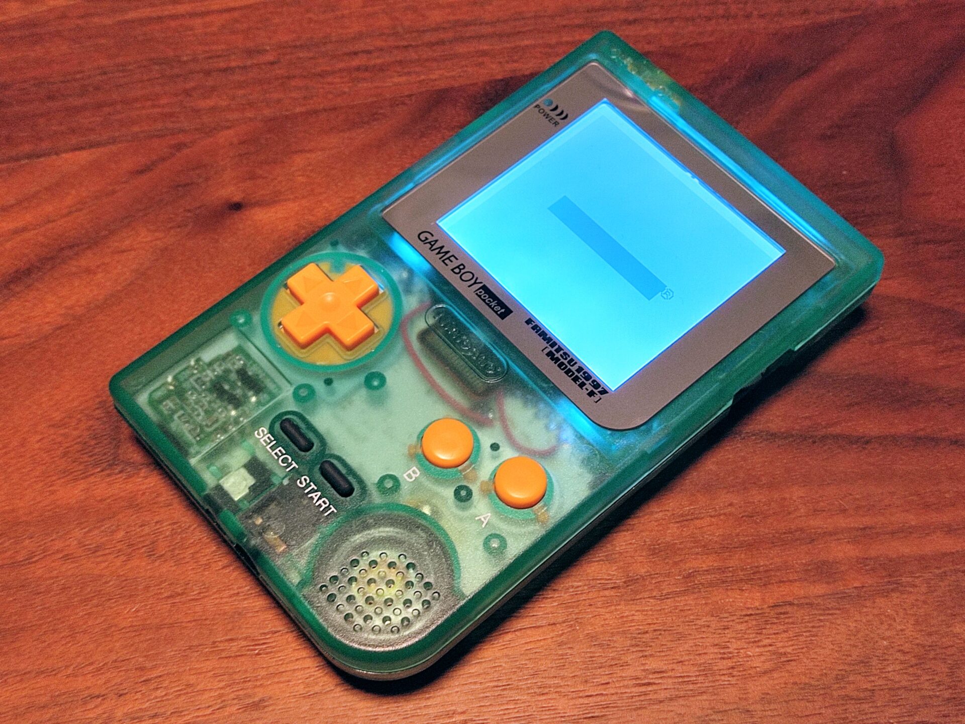 ゲームボーイポケットのオリジナル液晶をバックライト化させてみた