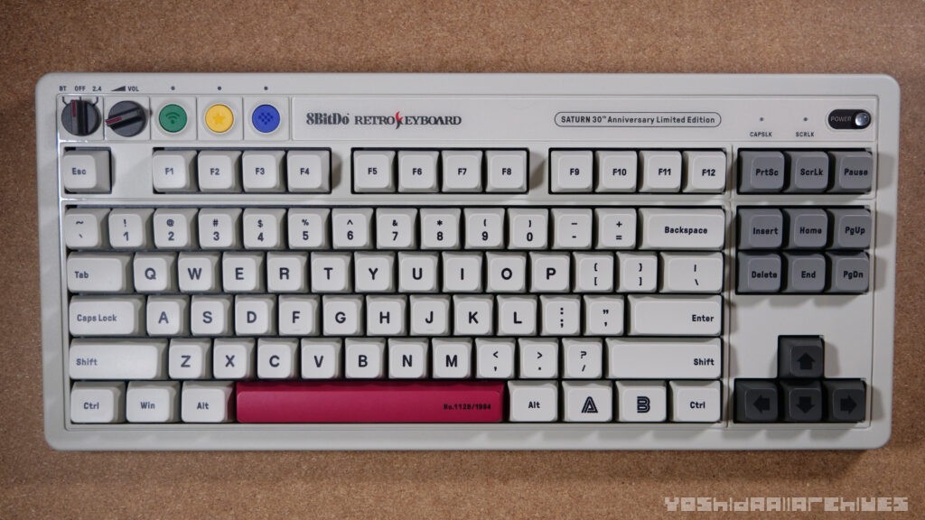 レビュー】ところでこの、デカいボタンは何だ？『8BitDo Retro