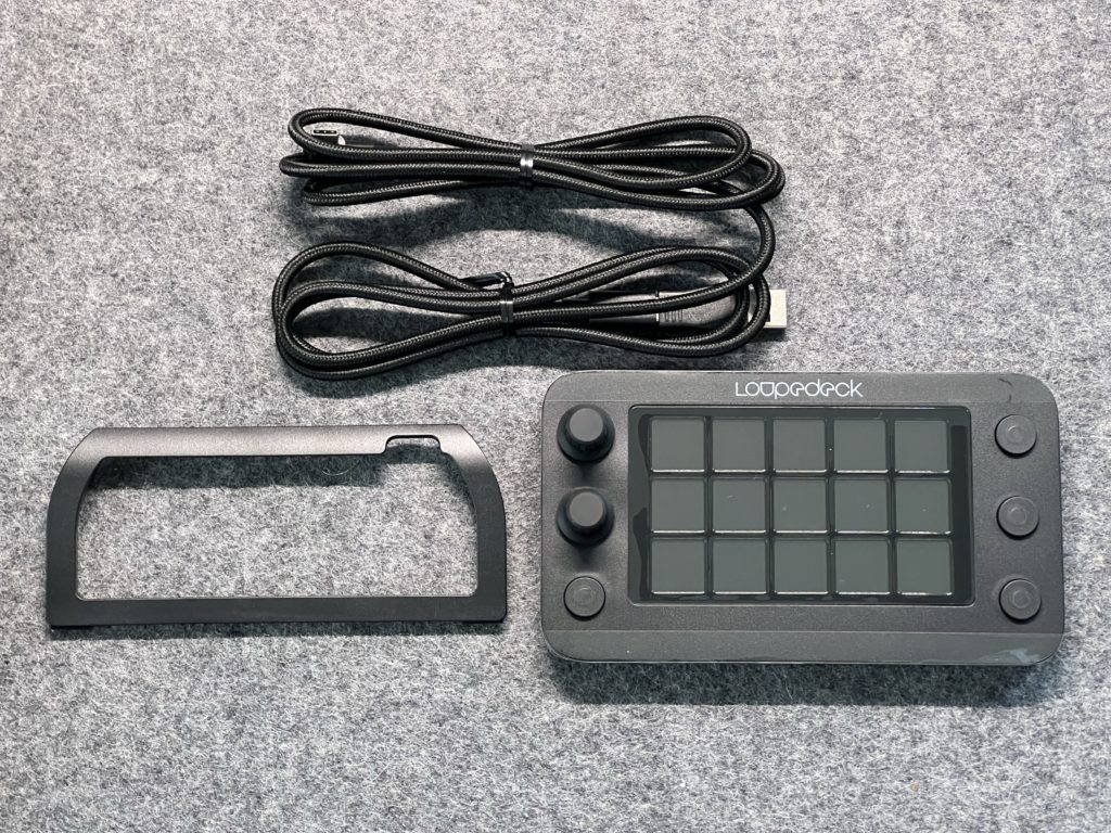 左手デバイスLoupedeckシリーズの最新作「Loupedeck Live S」を