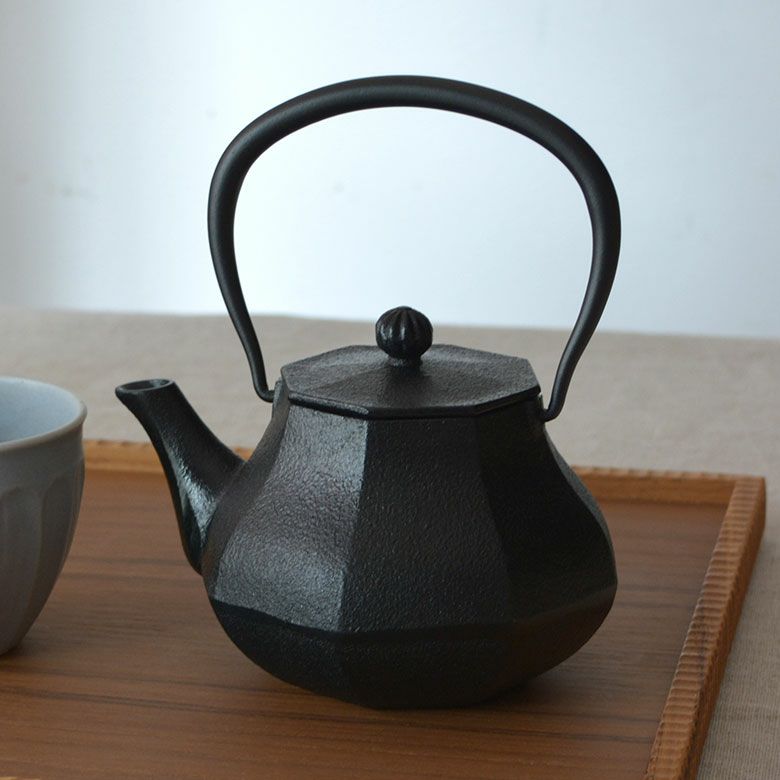 南部鉄器 鉄瓶兼用急須 みやび 0.4L | インテリア雑貨のPayung(パユン)