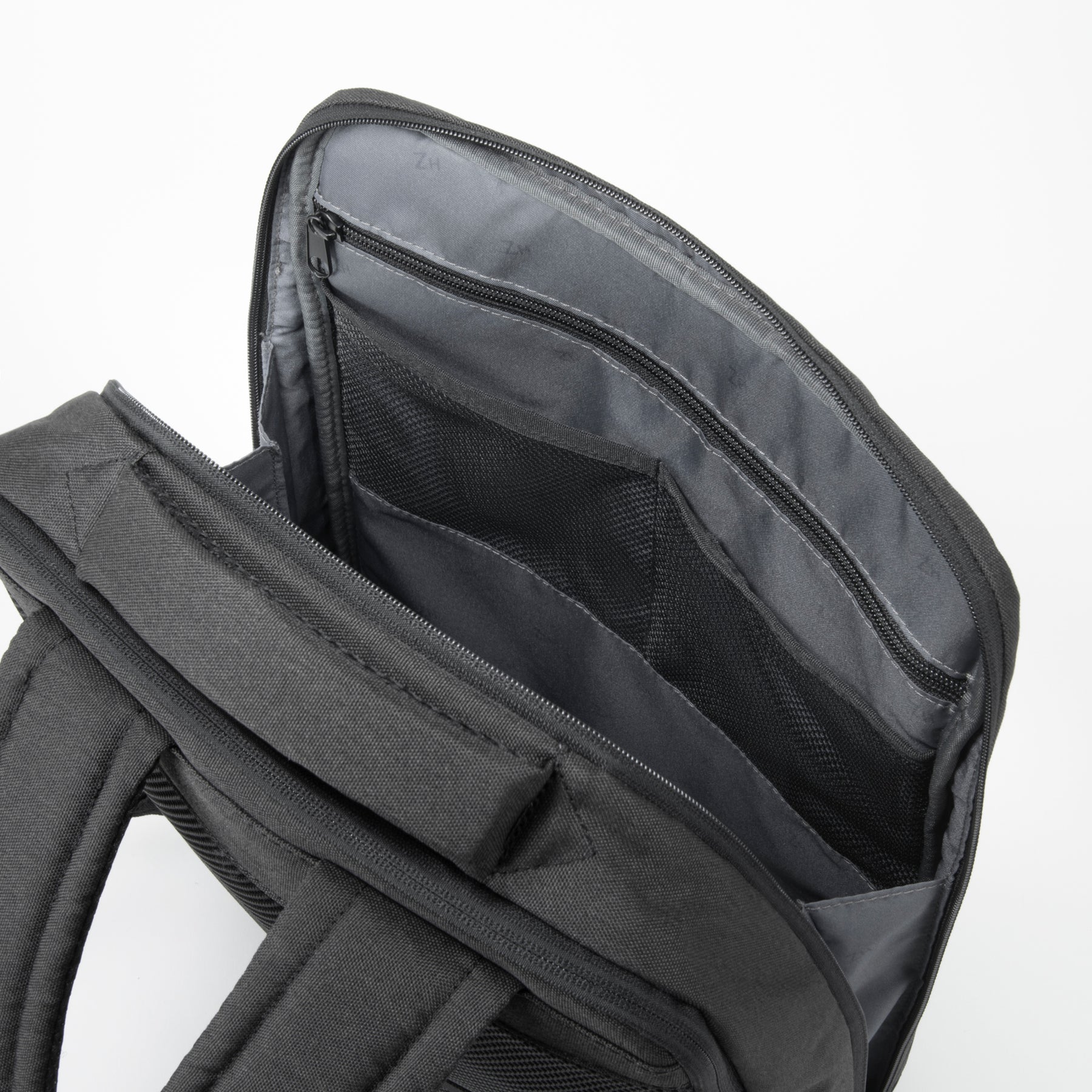 HLC | Medium Backpack 81406 – ZERO HALLIBURTON