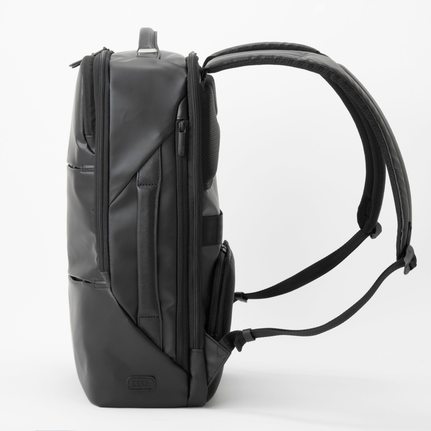 Z PACK d | type-C Laminated Large Backpack B4/15.6