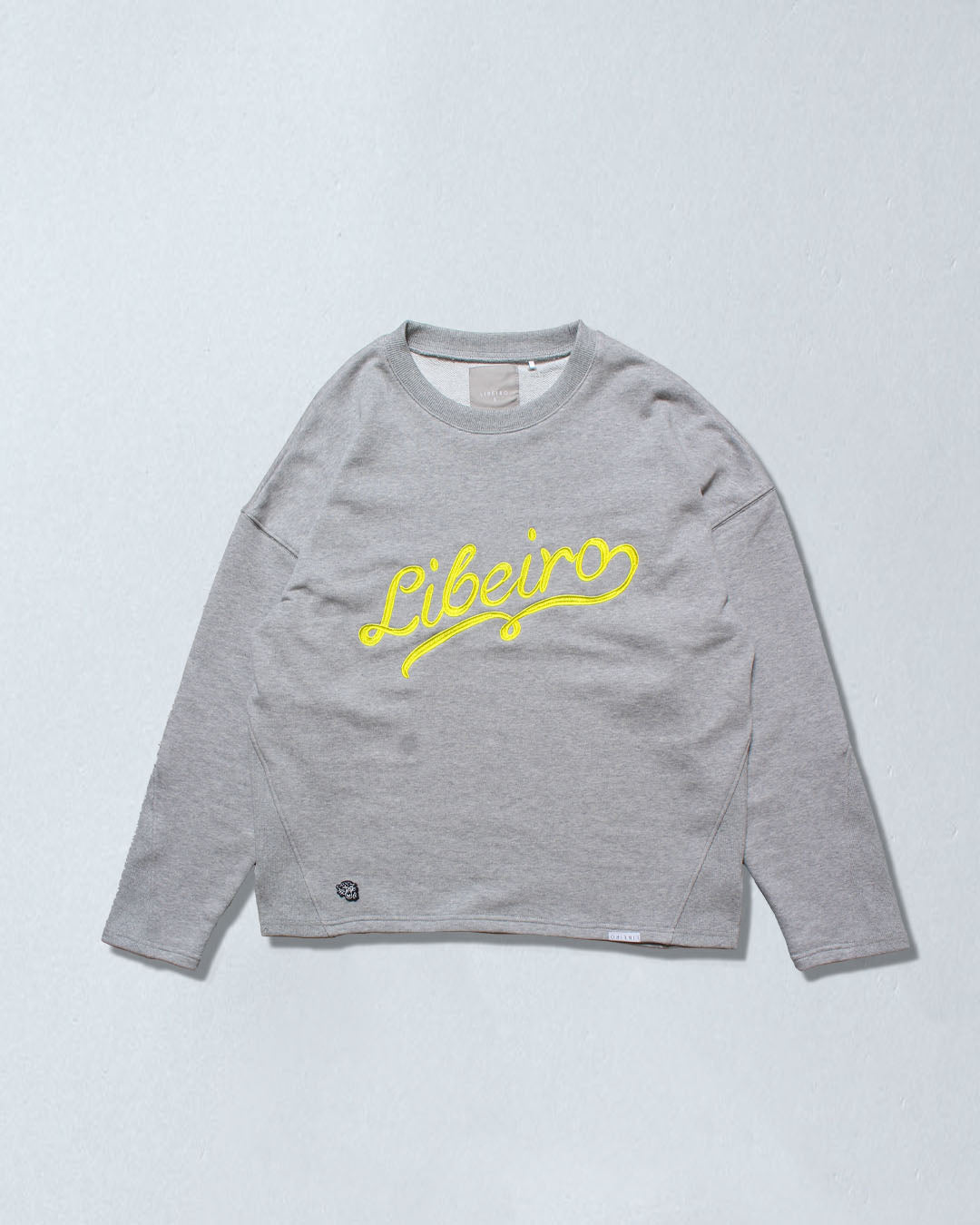 エンブロイダリー切替トレーナー – LIBEIRO