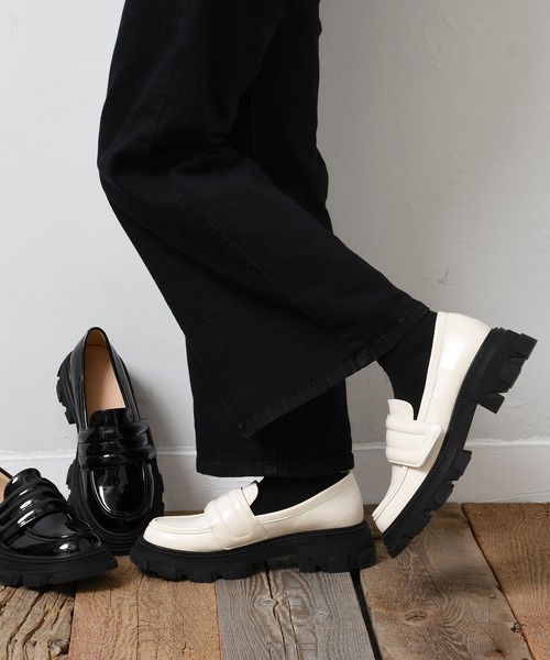 SVEC（シュベック） ローファー チャンキーソール ベルクロ コイン