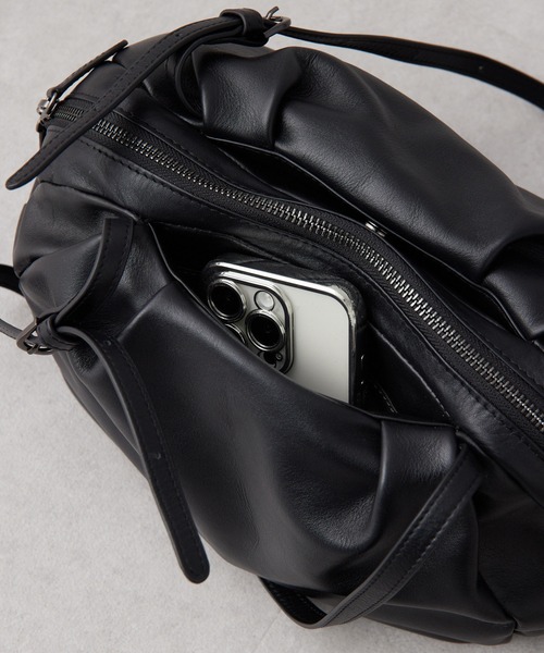 ear PAPILLONNER（イア パピヨネ） ボストンバッグ 「本革/430g