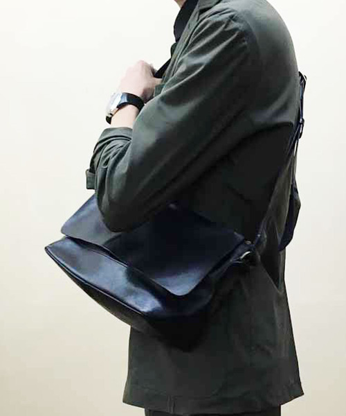 BICASH（ビカーシ） ショルダーバッグ 「BICASH/ビカーシ」レザー