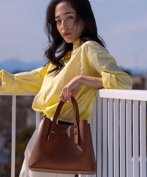 CHARLES ＆ KEITH（チャールズ&キース） ハンドバッグ Shania